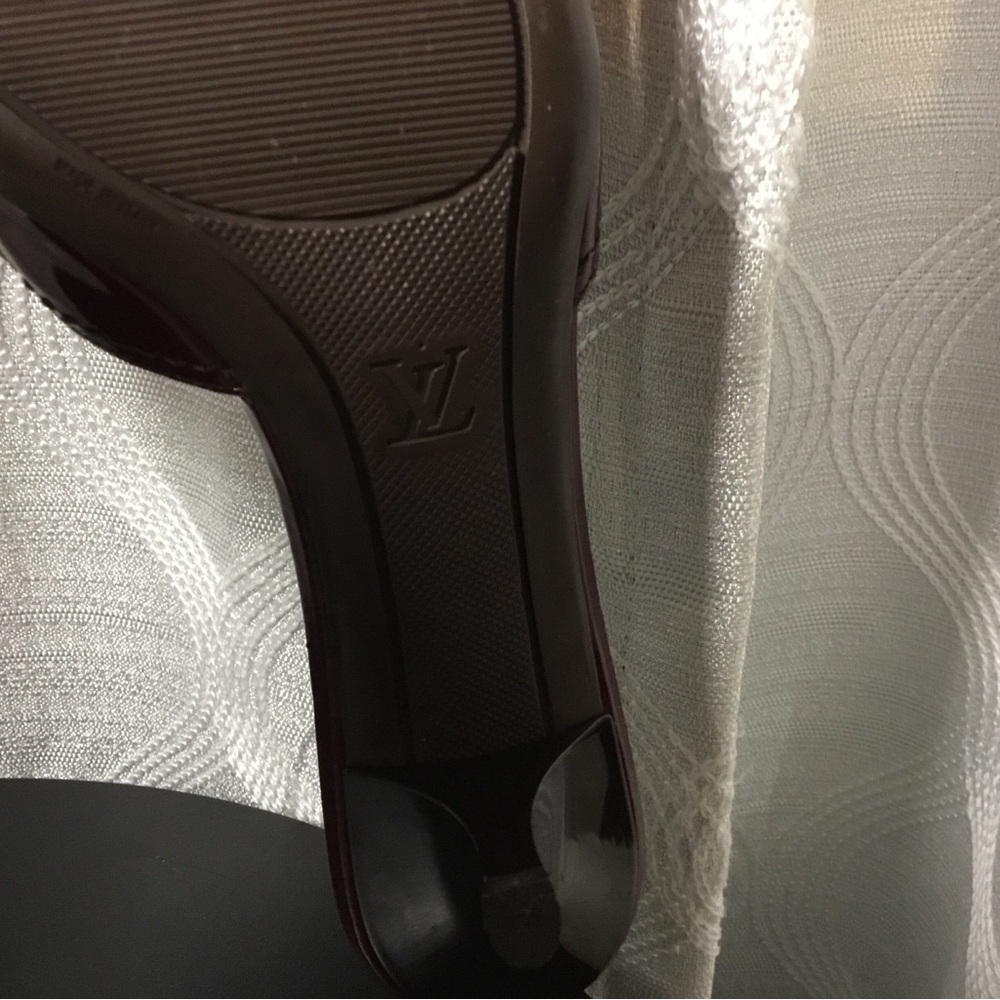 Louis Vuitton Burgundy Patent Leather Slide Mules with Gold Hardware - Picture 4 of 13